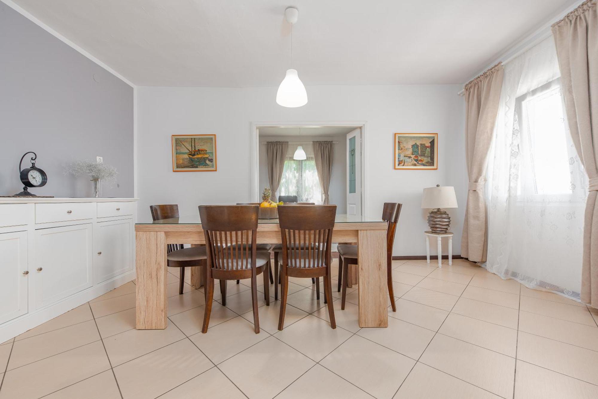 Apartment Mara *